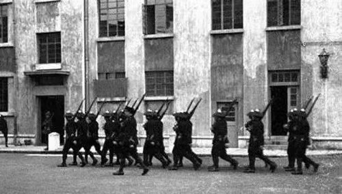 弱国无外交——武官谭锦镛－中闳网手机版